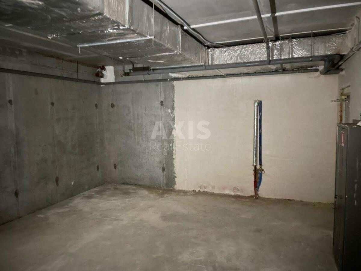Trade object vul. Sverstjuka Jevgena 4, 210m29