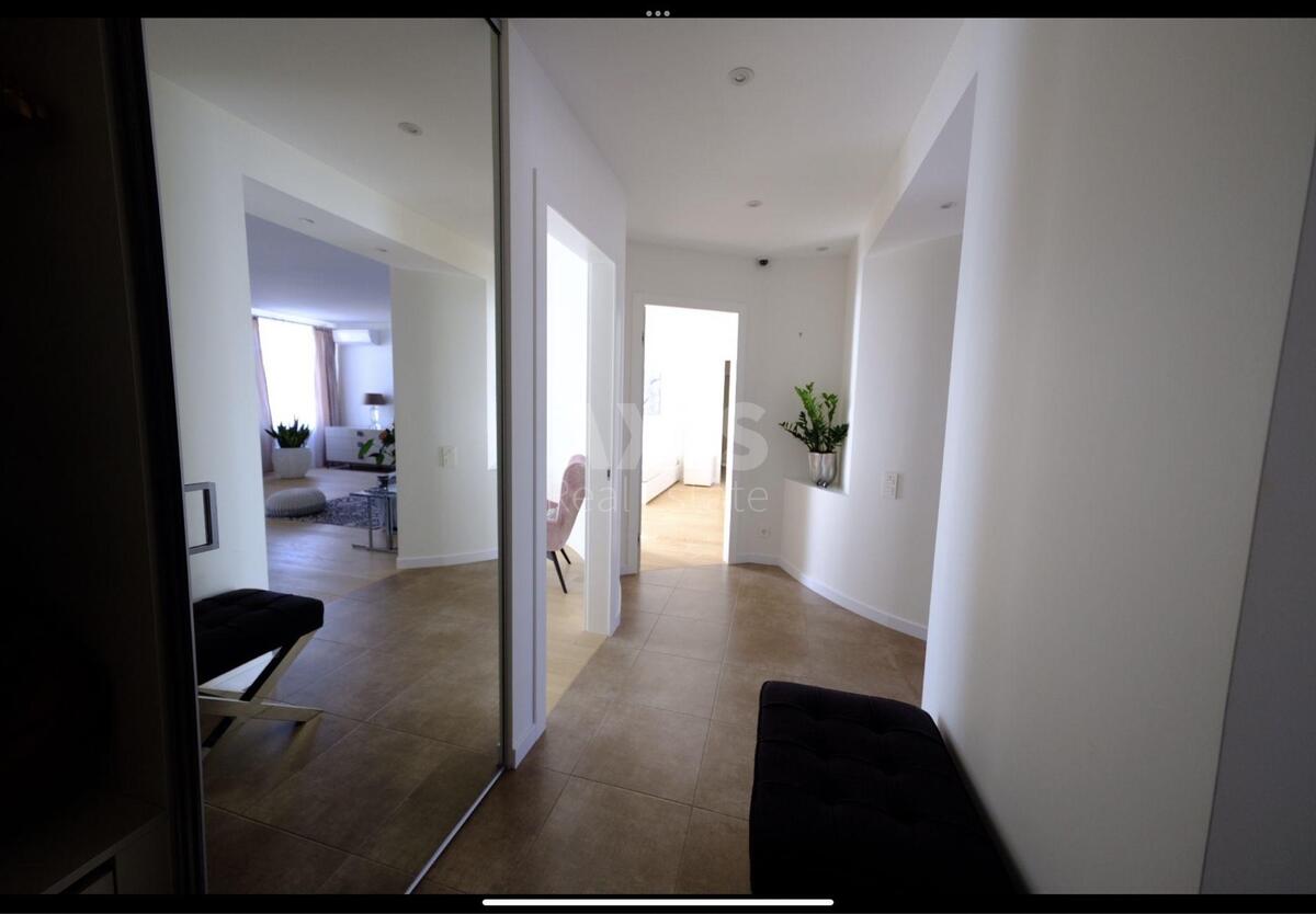 4k apartment vul. Ljuterans'ka 13