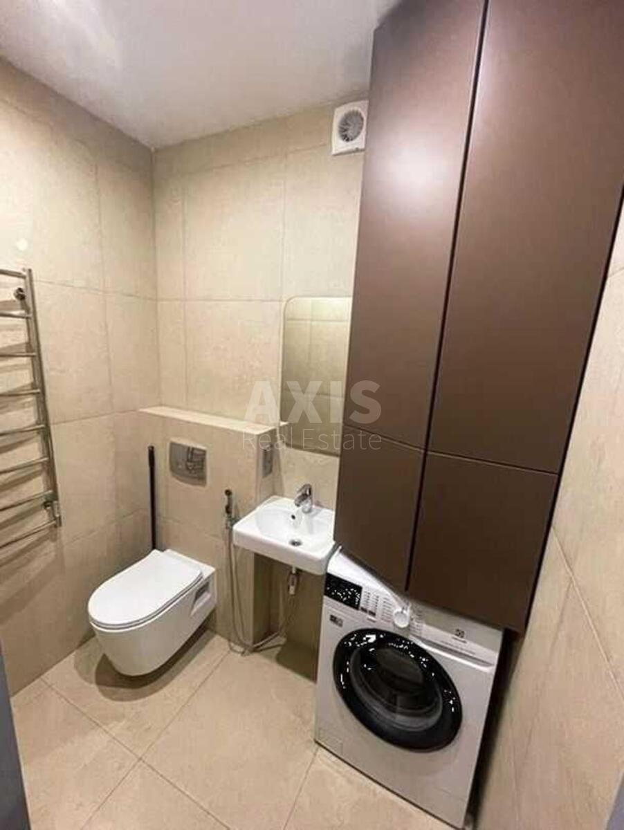 3k apartment vul. Lypkivs'kogo Vasylja Mytropolyta 37Г5