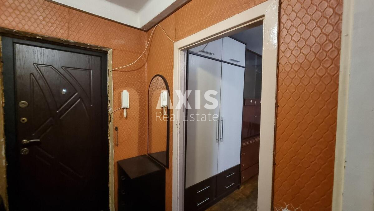 1k apartment bul. Verhovnoi' Rady 32