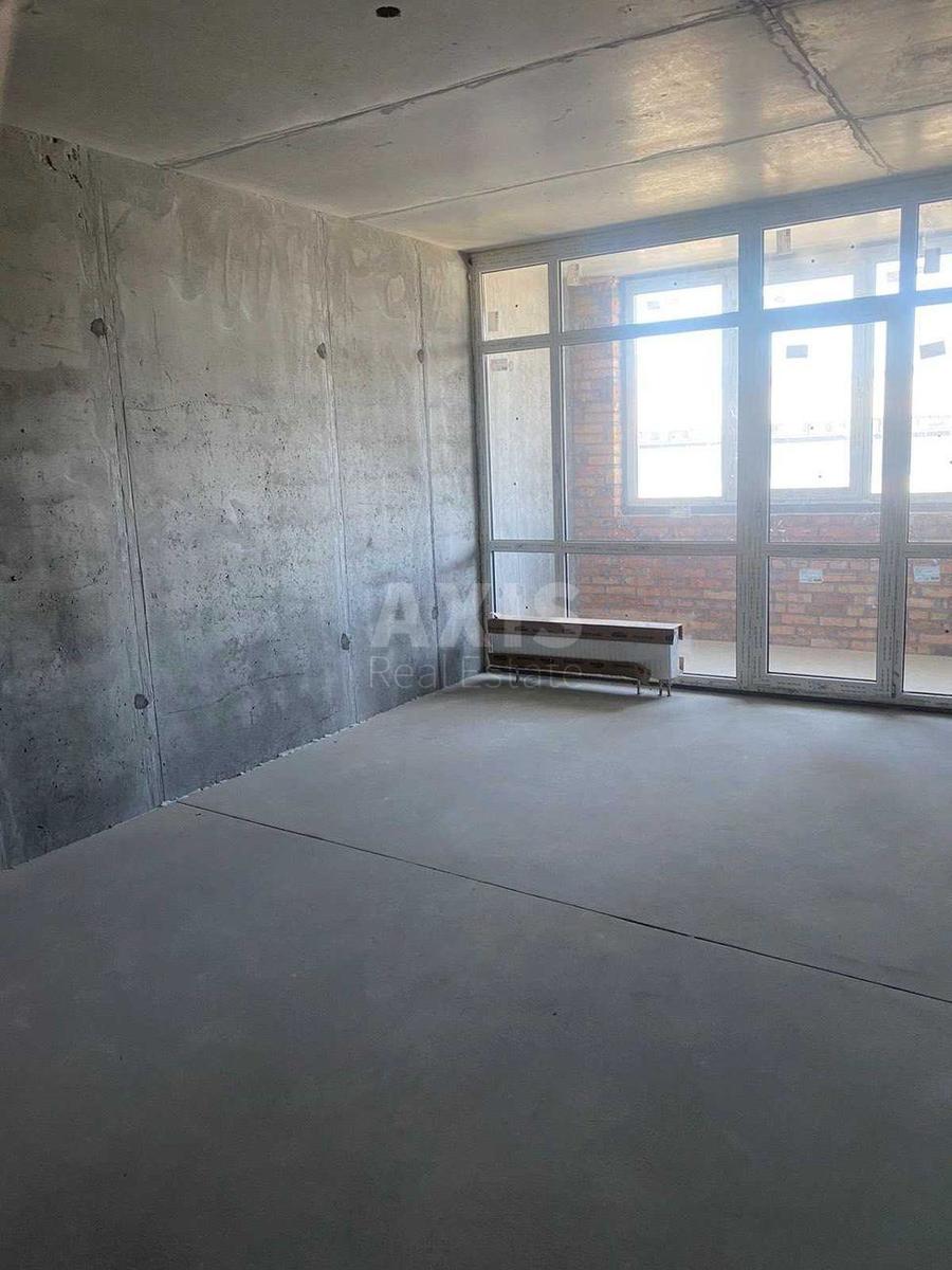 2k apartment vul. Sverstjuka Jevgena 40