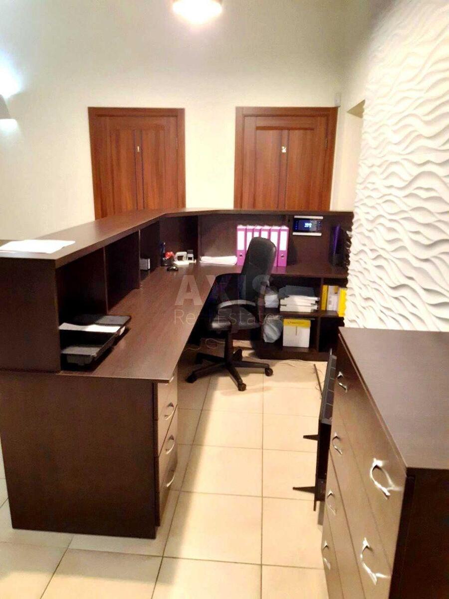 Office vul. Nemyrovycha-Danchenka 14/13, 153m23