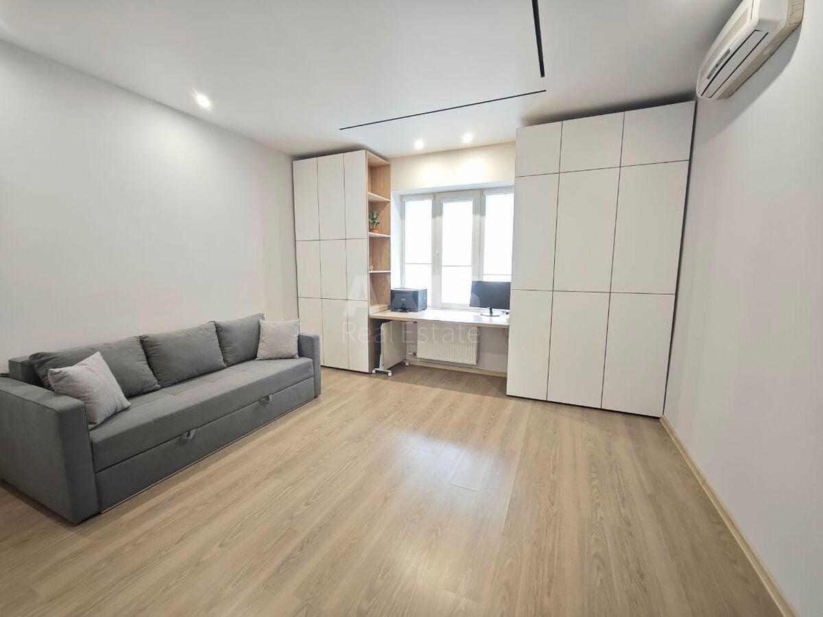 4k apartment vul. Dragomyrova Myhajla 18598879