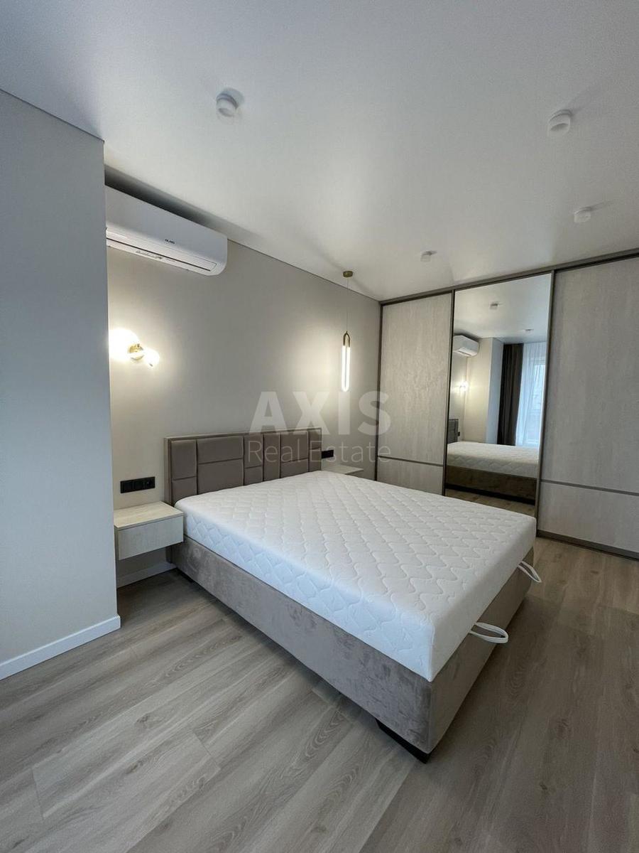 2k apartment vul. Antonovycha 1098