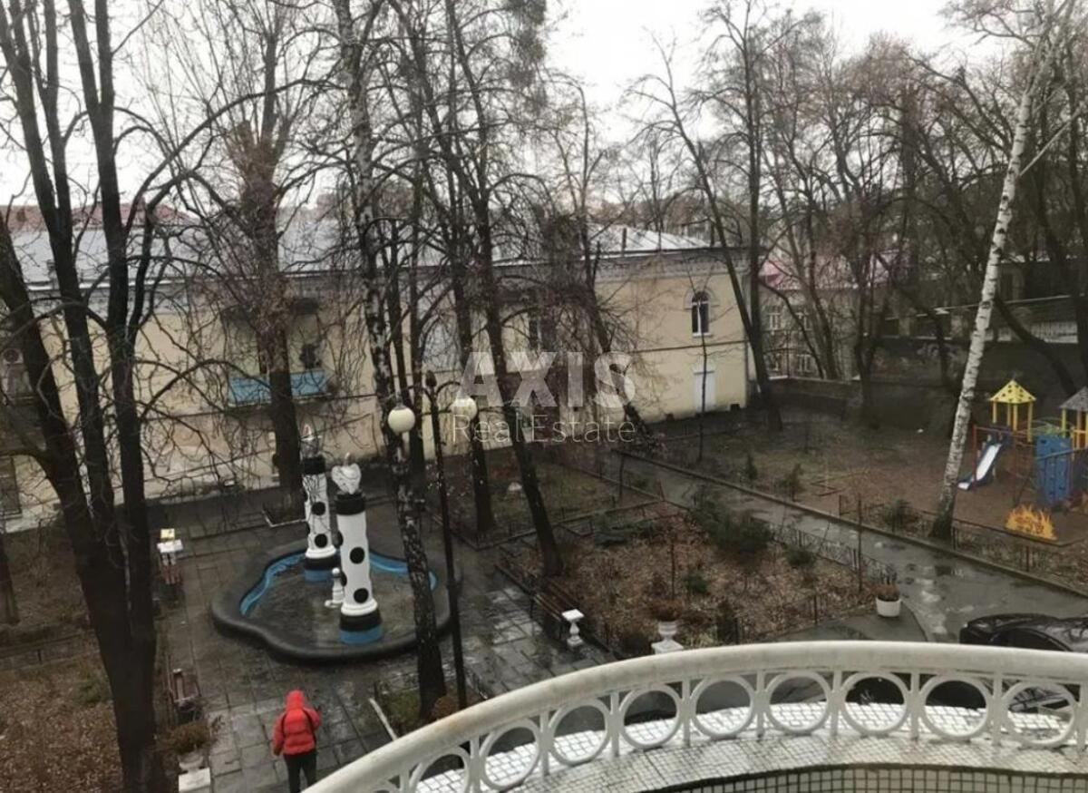2k apartment vul. Ljuterans'ka 7/1011