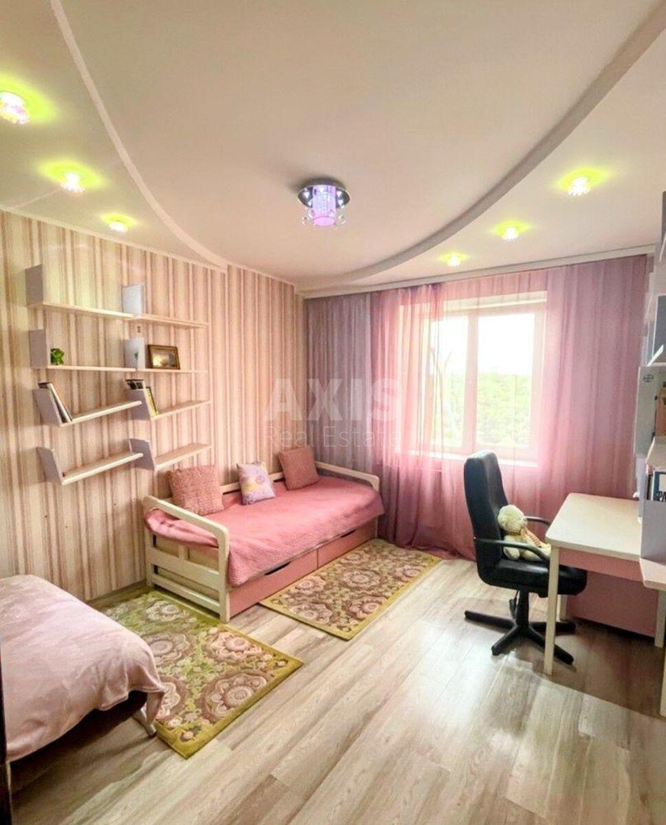 3k apartment vul. Karpats'ka 12607502