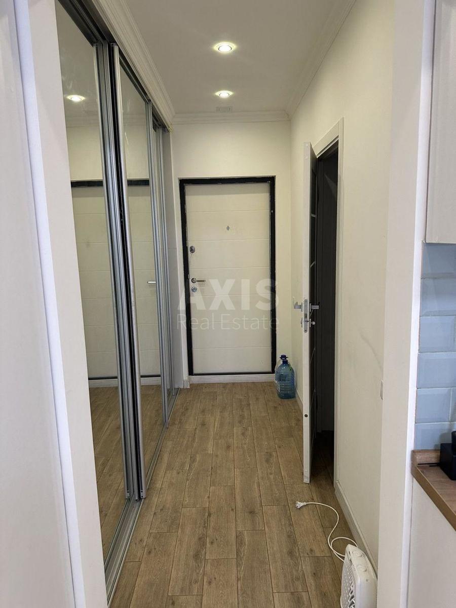 1k apartment vul. Myhajla Maksymovycha 243