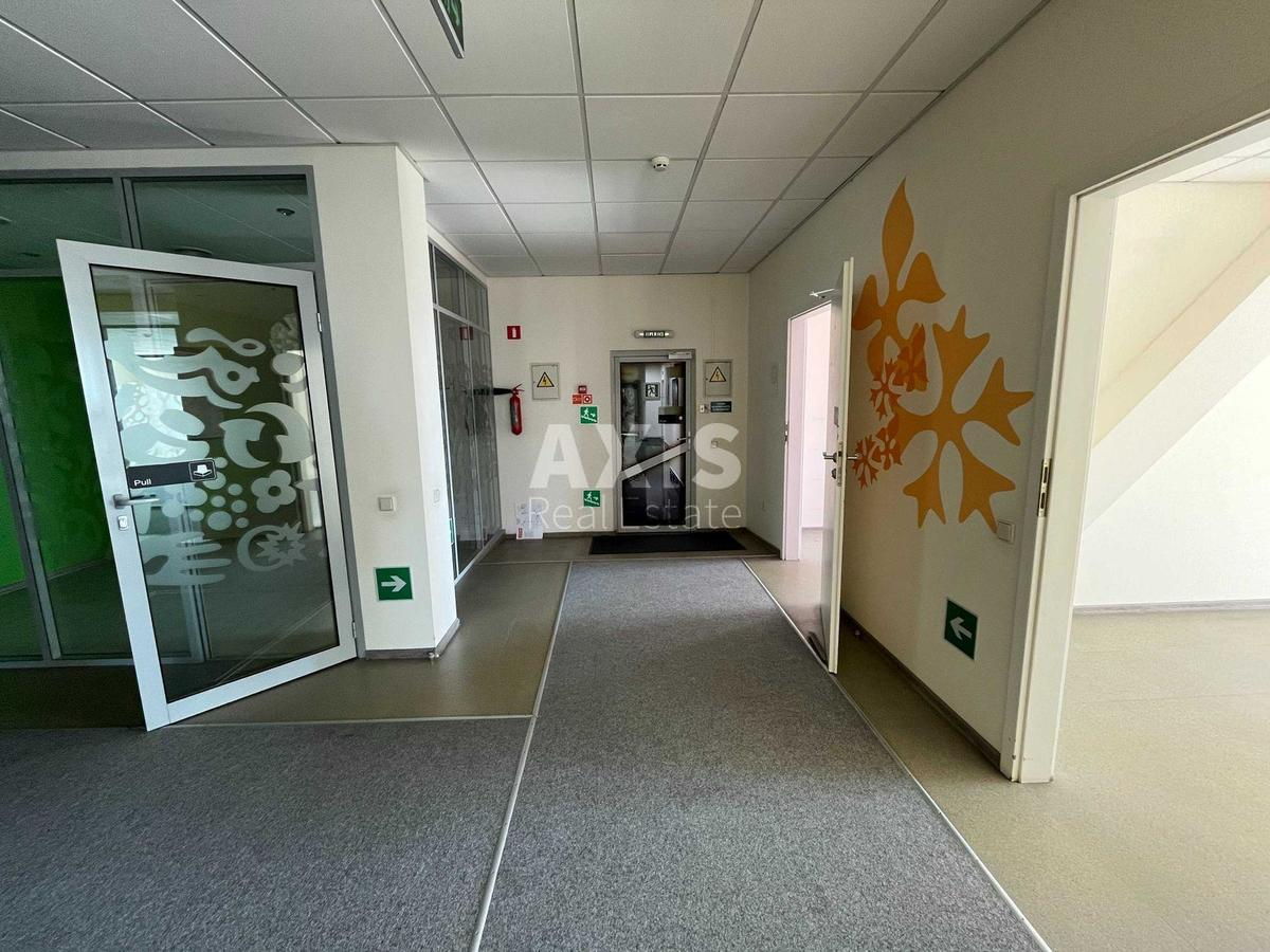 Office vul. Degtjarivs'ka 27Т, 686m2455900