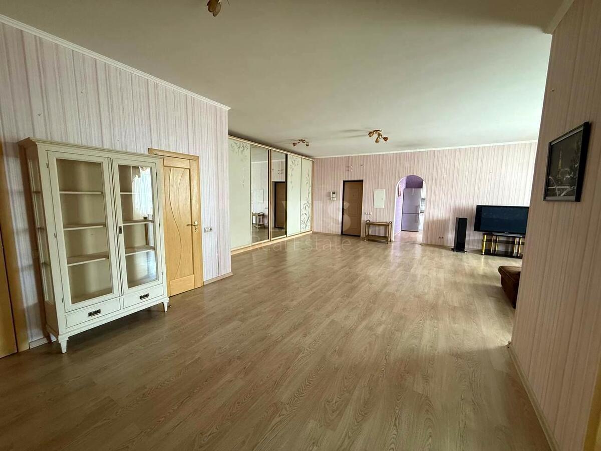 3к квартира ул. Евгения Коновальца 32Г610984