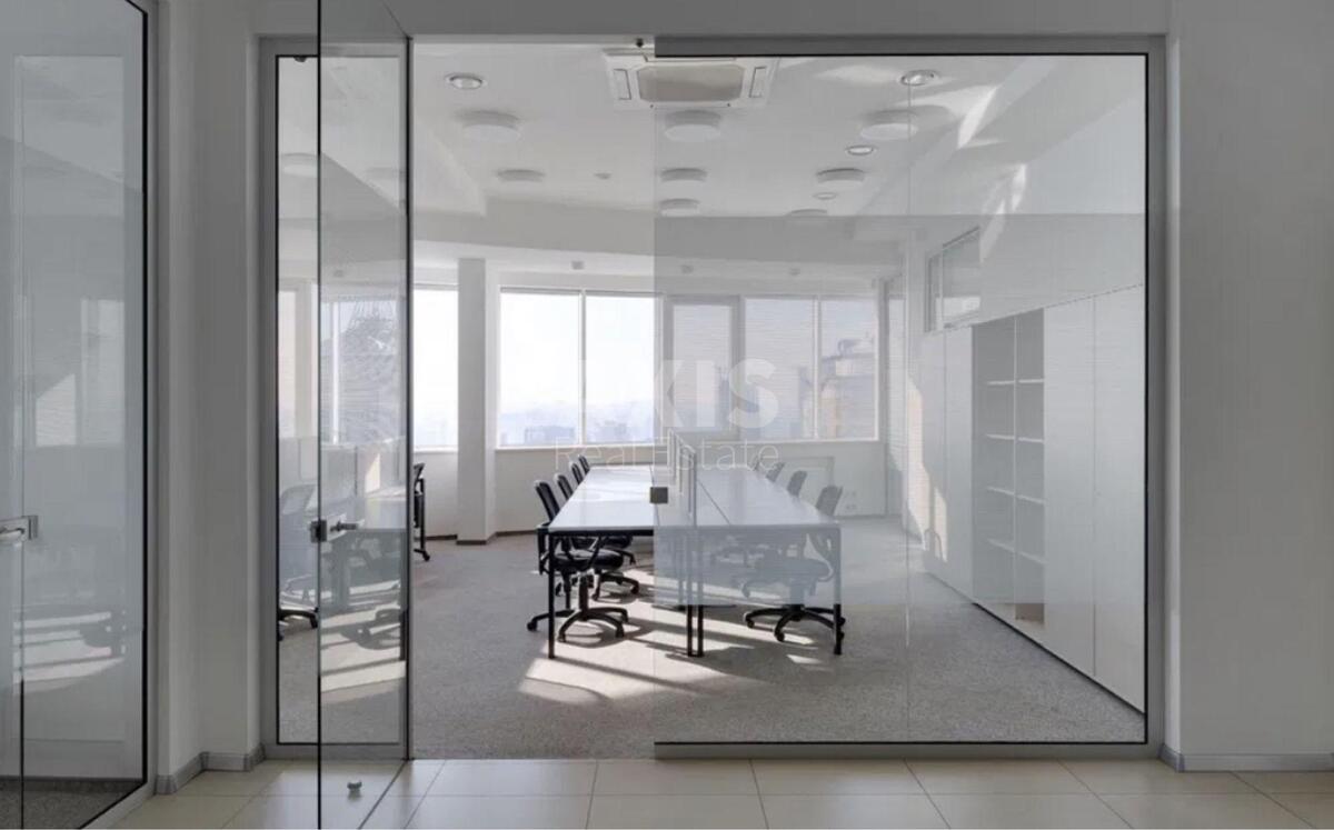 Office bul. Lesi Ukrai'nky 23, 722m2568123