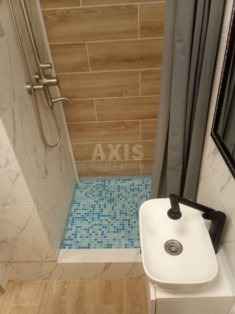 1k apartment vul. Bulahovs'kogo Akademika 27