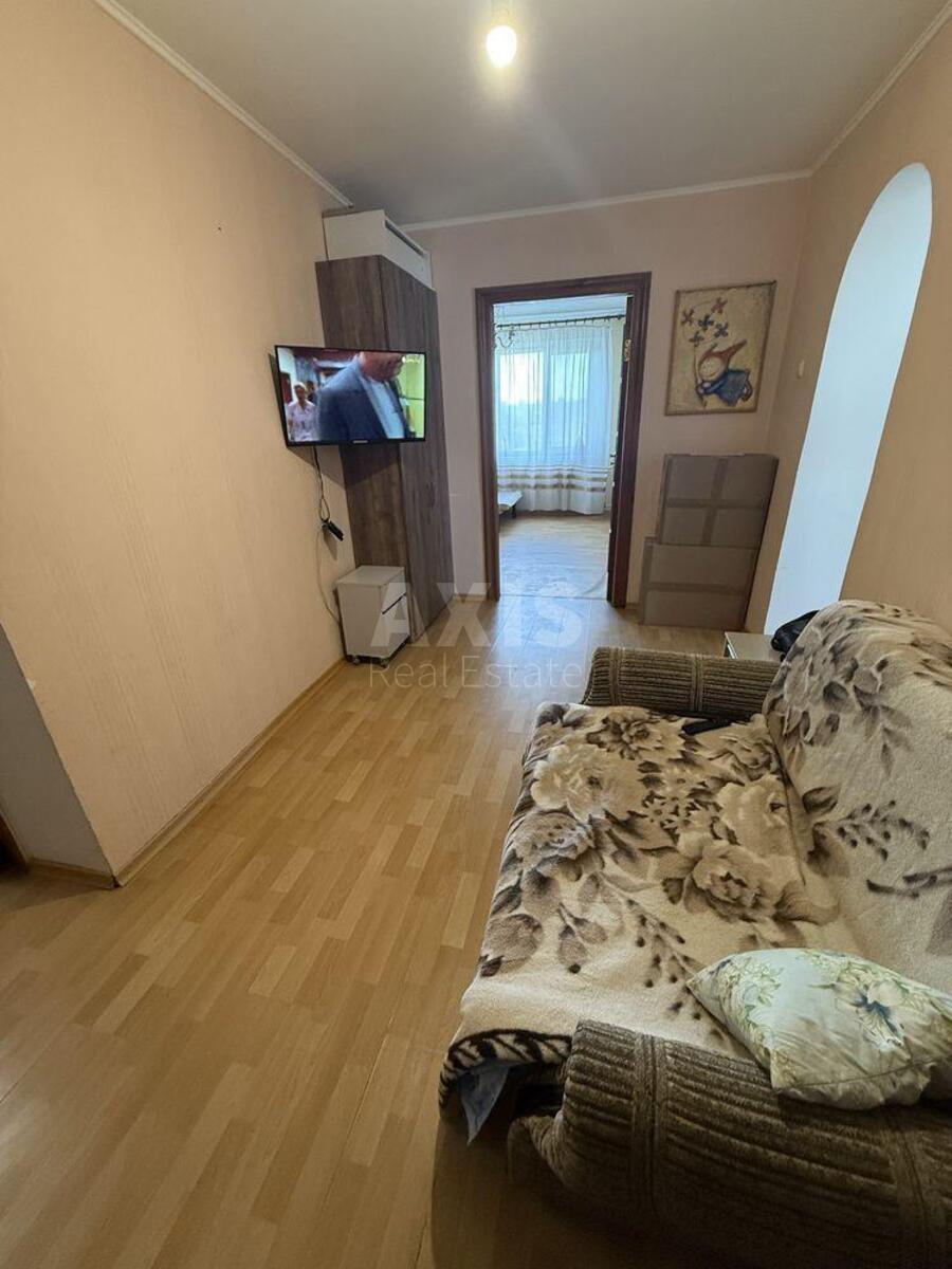 1k apartment vul. Tymoshenka Marshala 2М580674
