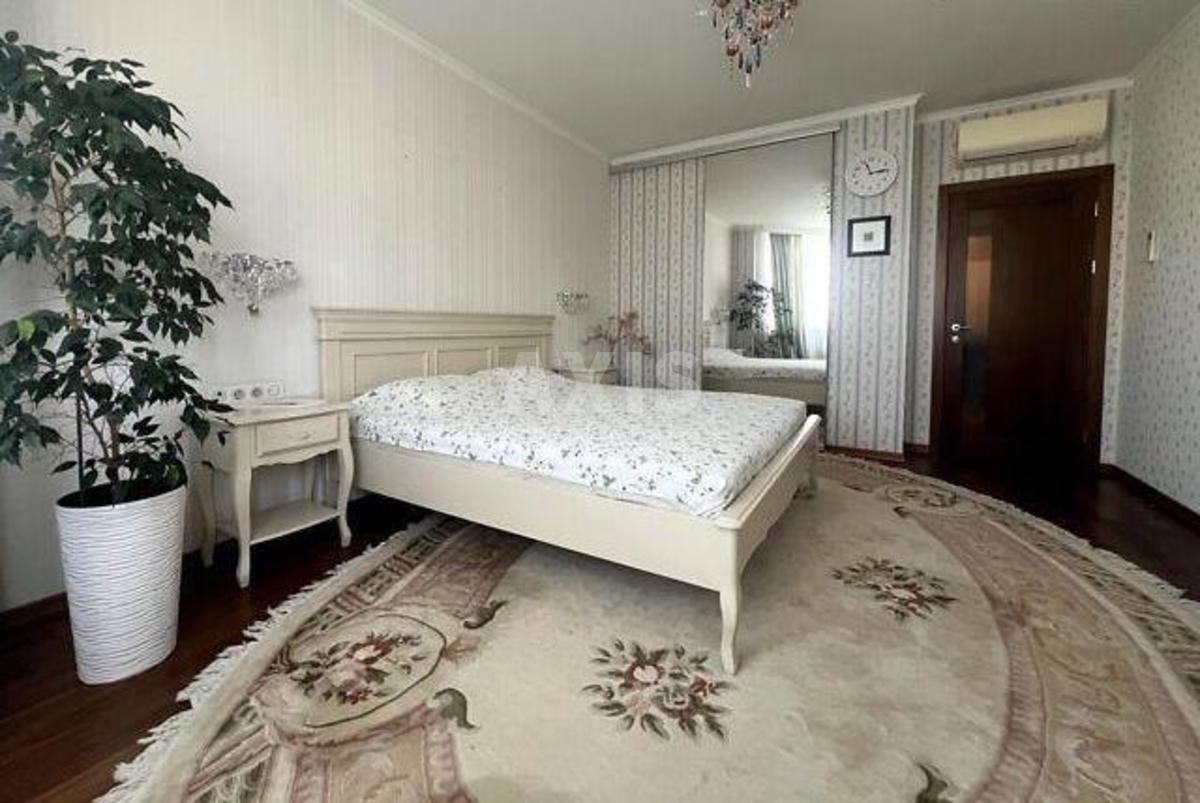 4k apartment vul. Yulia Zdanovska 74Г3
