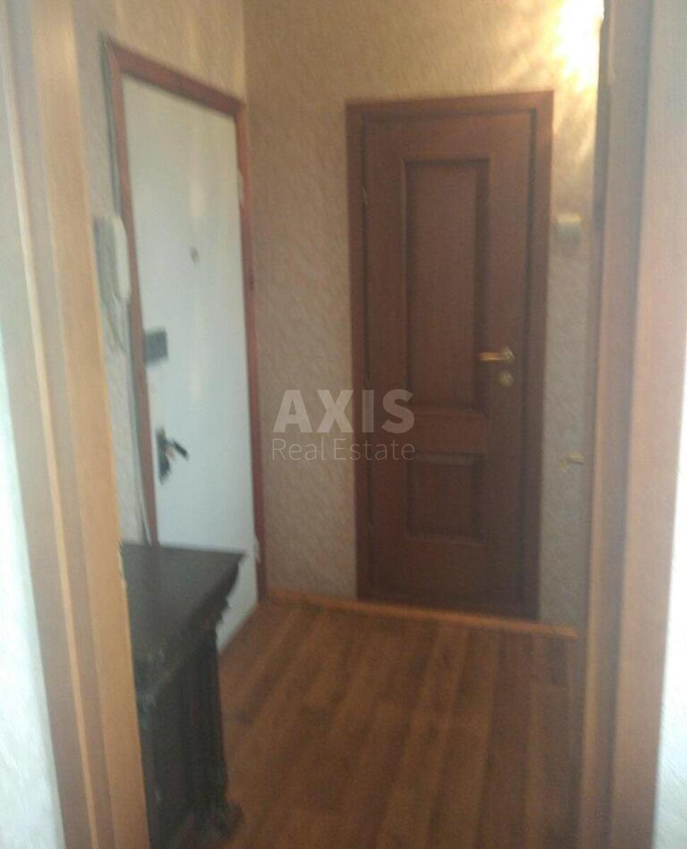 1k apartment vul. Geroi'v Dnipra 752