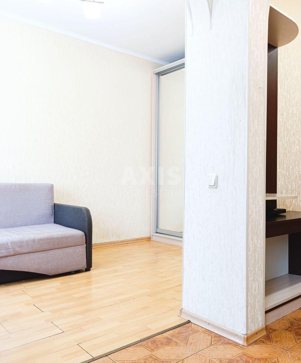 1k apartment vul. Vyborz'ka 22А2