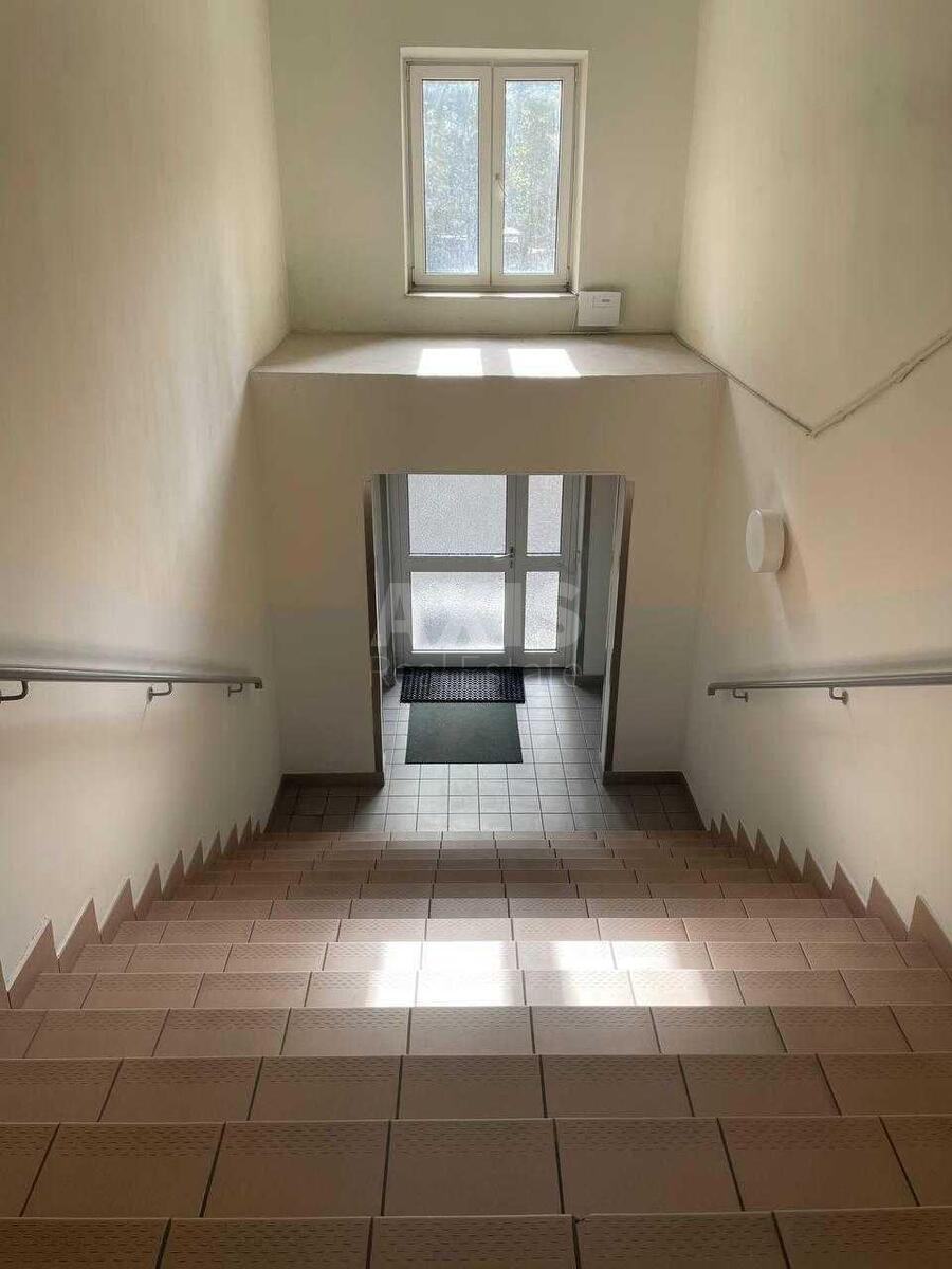Office vul. Velyka Vasyl'kivs'ka 9/2, 167m210