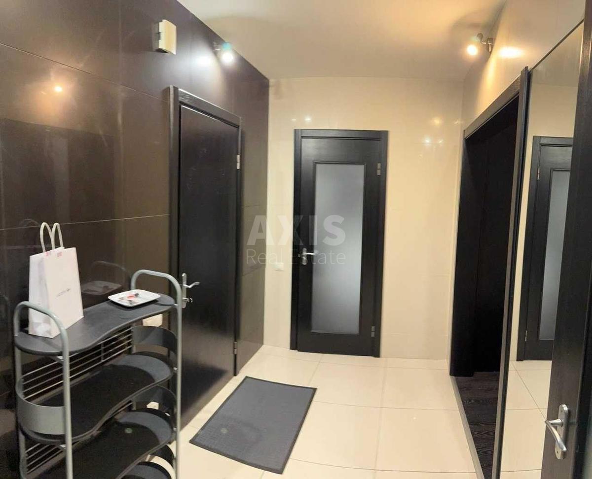 1k apartment vul. Zdolbunivs'ka 9Б4