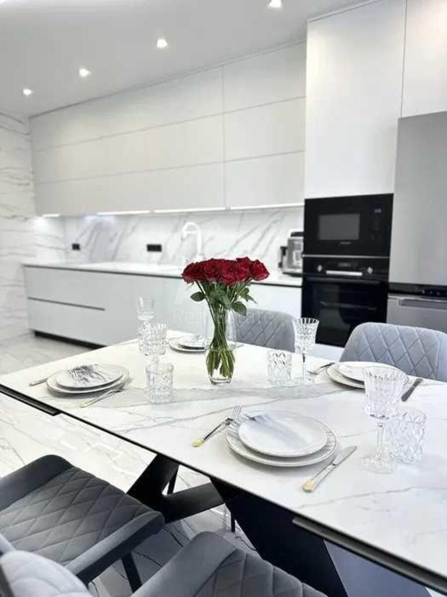 3k apartment pr-t Pravdy 83548819