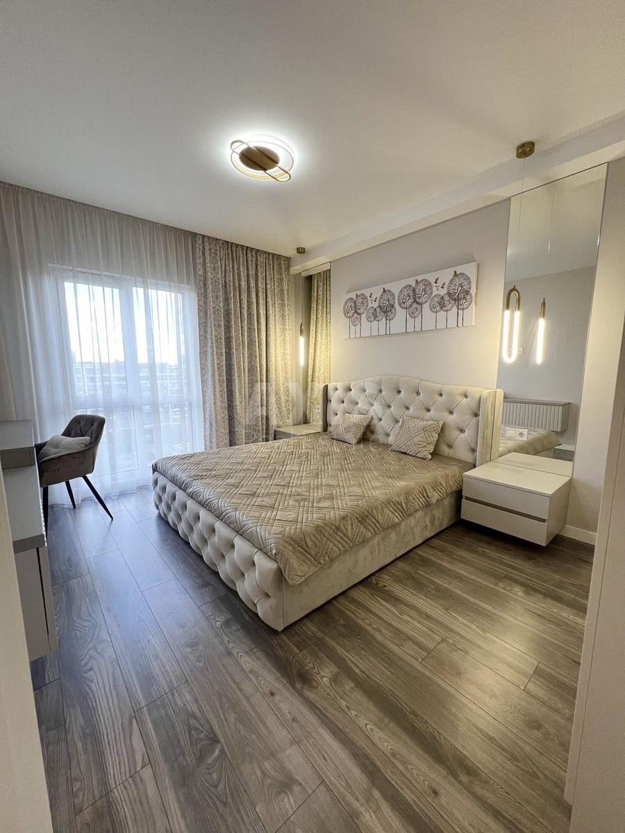 1k apartment vul. Myhajla Maksymovycha 241