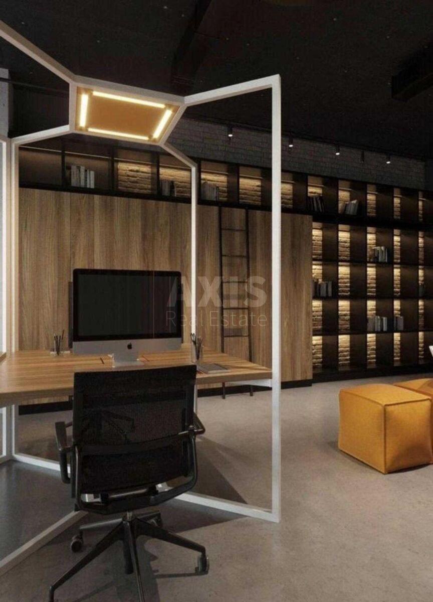 Office uzv. Klovs'kyj 7, 100m24