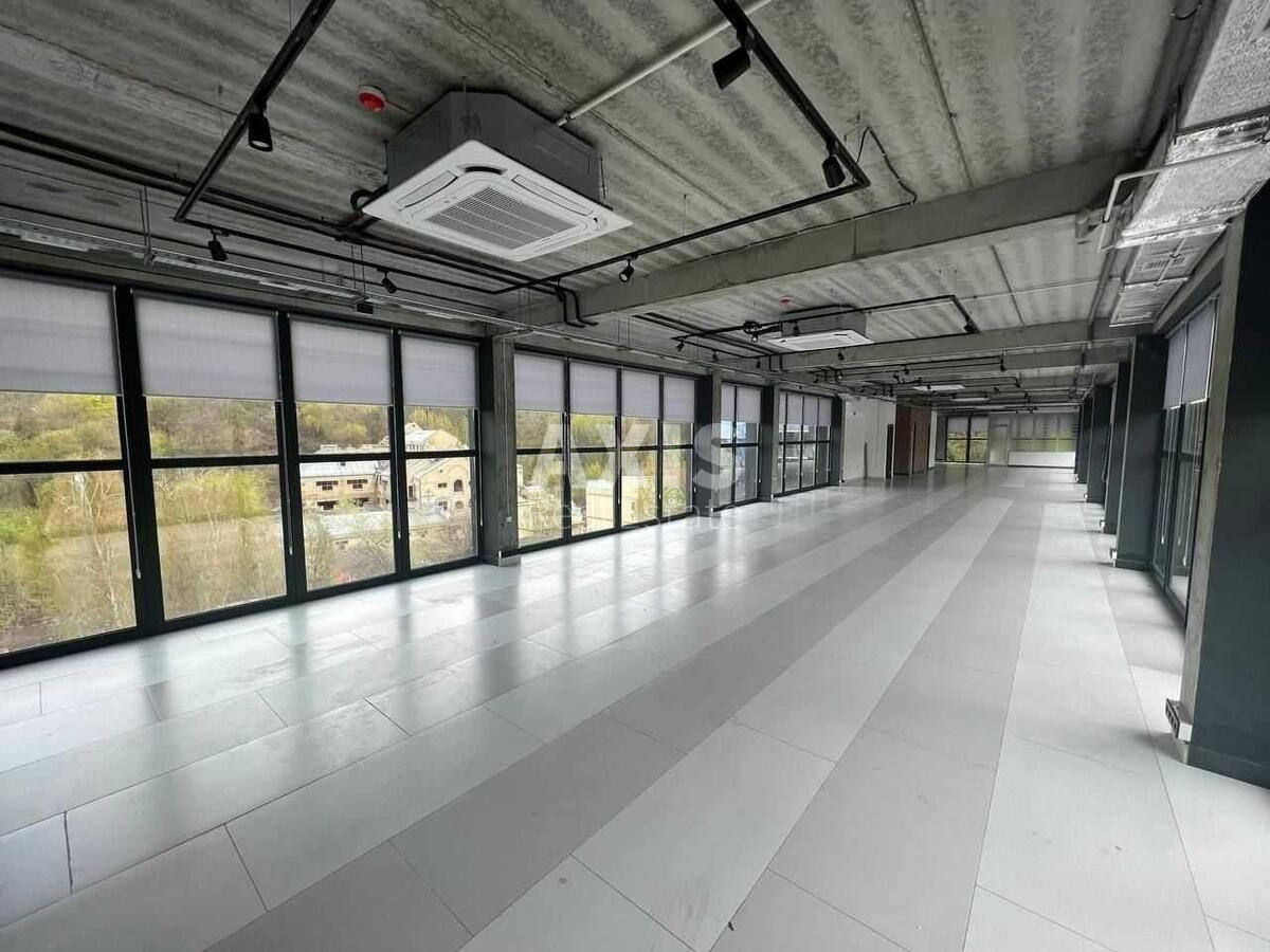 Office vul. Nyzhn'ojurkivs'ka 9, 400m21