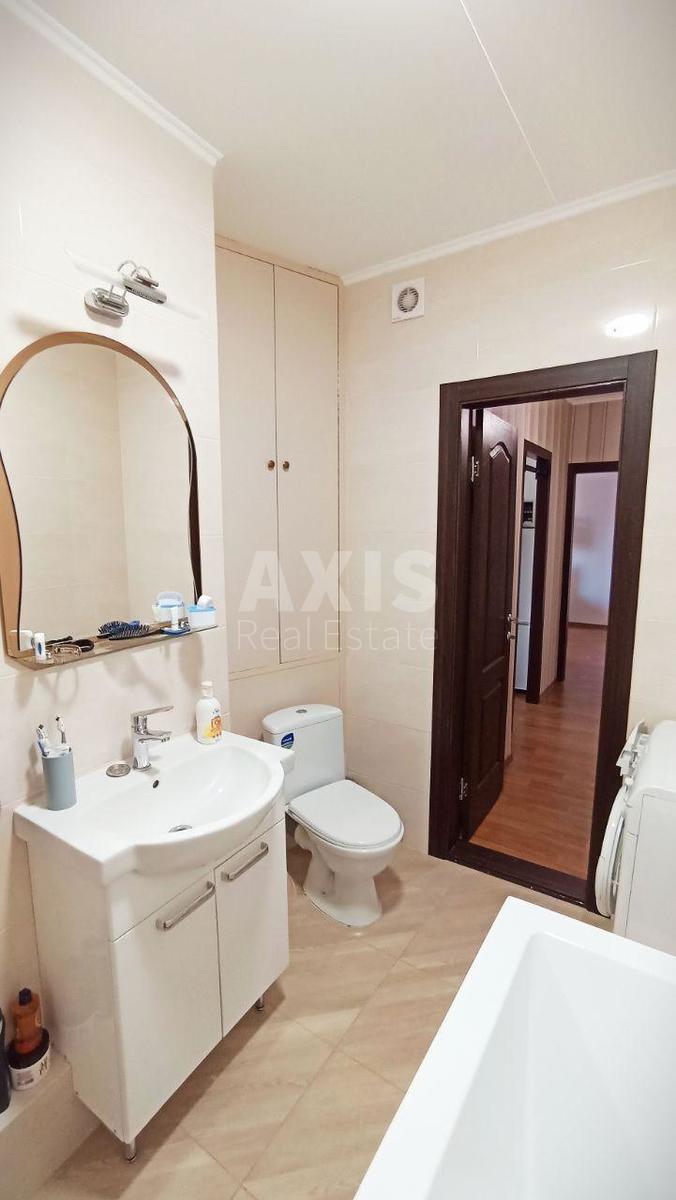 1k apartment pr-t Glushkova Akademika 64