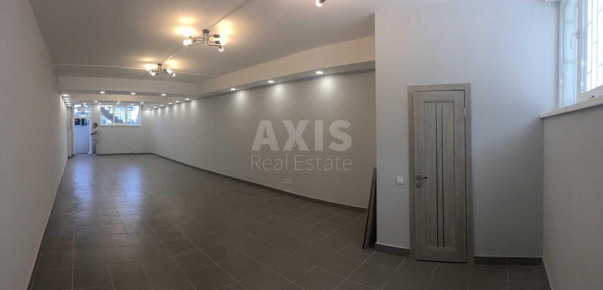 Trade object vul. Central'na 21, 74m23
