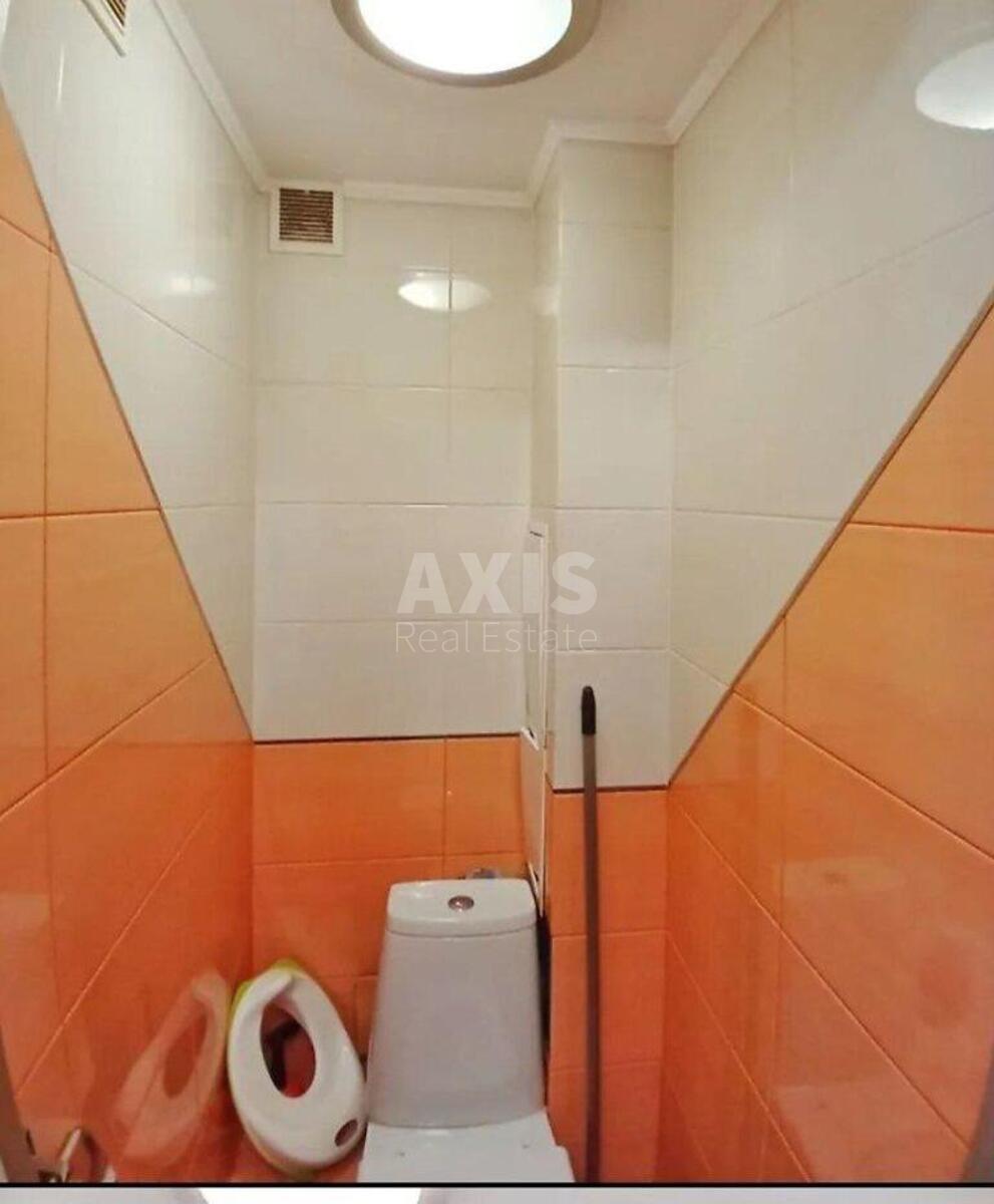 1k apartment vul. Pryozerna 12А630116