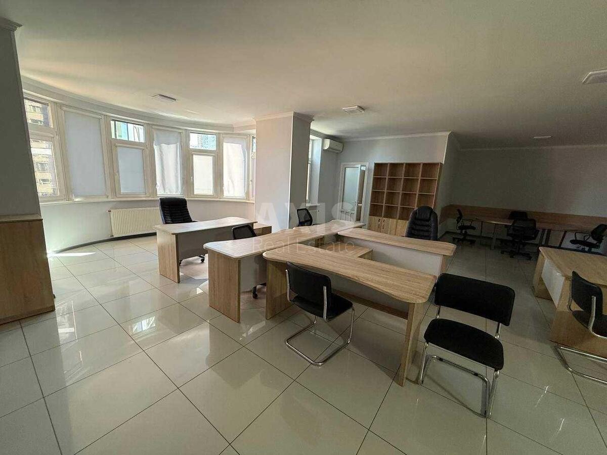 Офис бул. Леси Украинки 7А, 140м258803