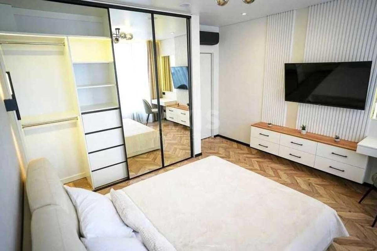 2k apartment vul. Kanal'na 8Б494024
