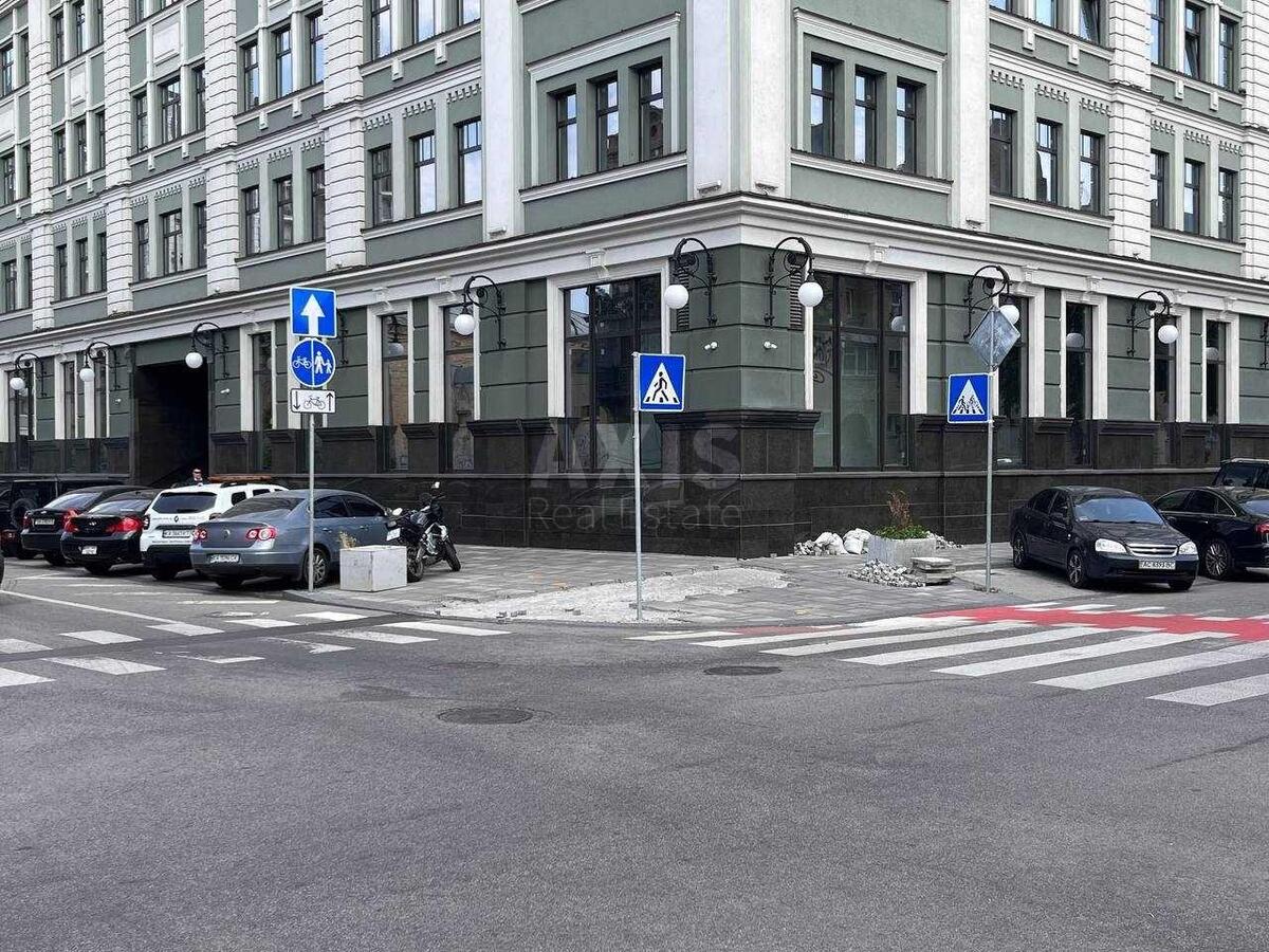 Trade object vul. Spas'ka 26/14, 200m258895