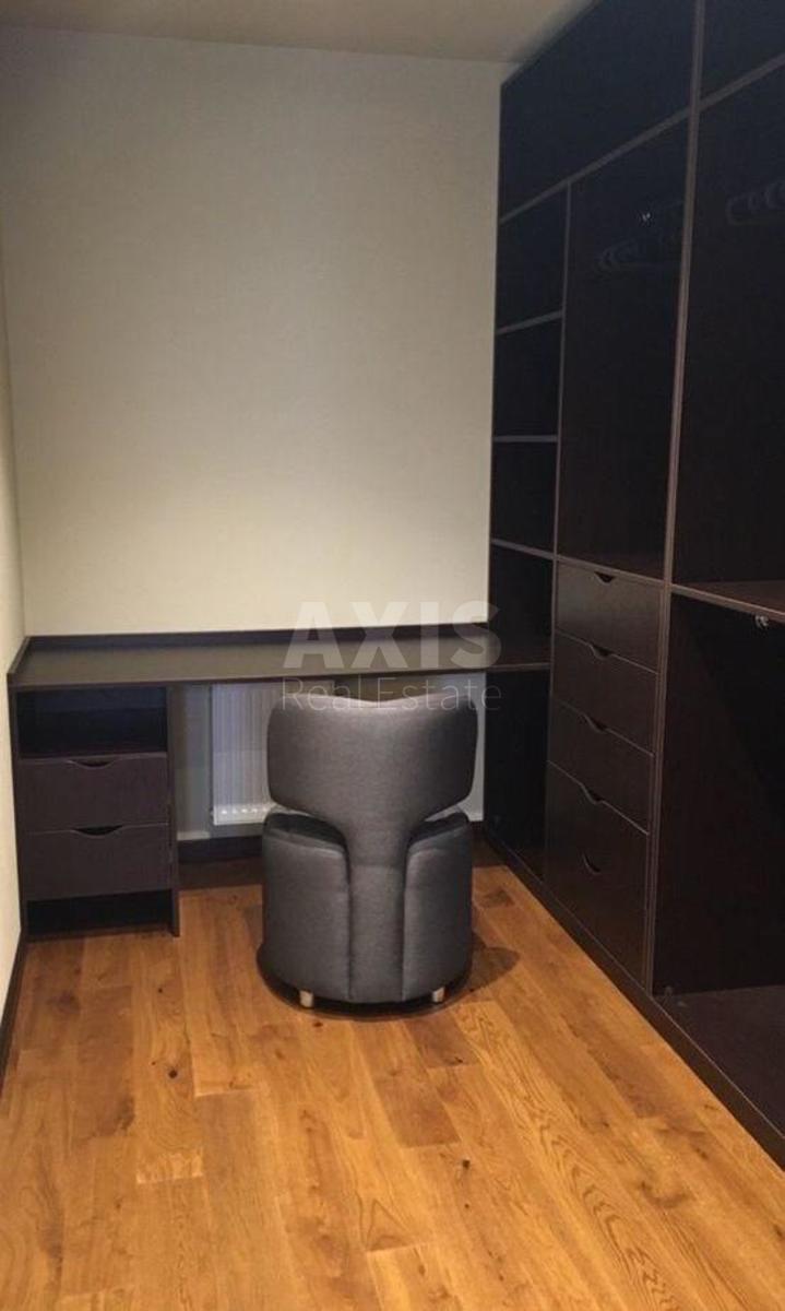 3k apartment prov. Kolomyjs'kyj 17/319