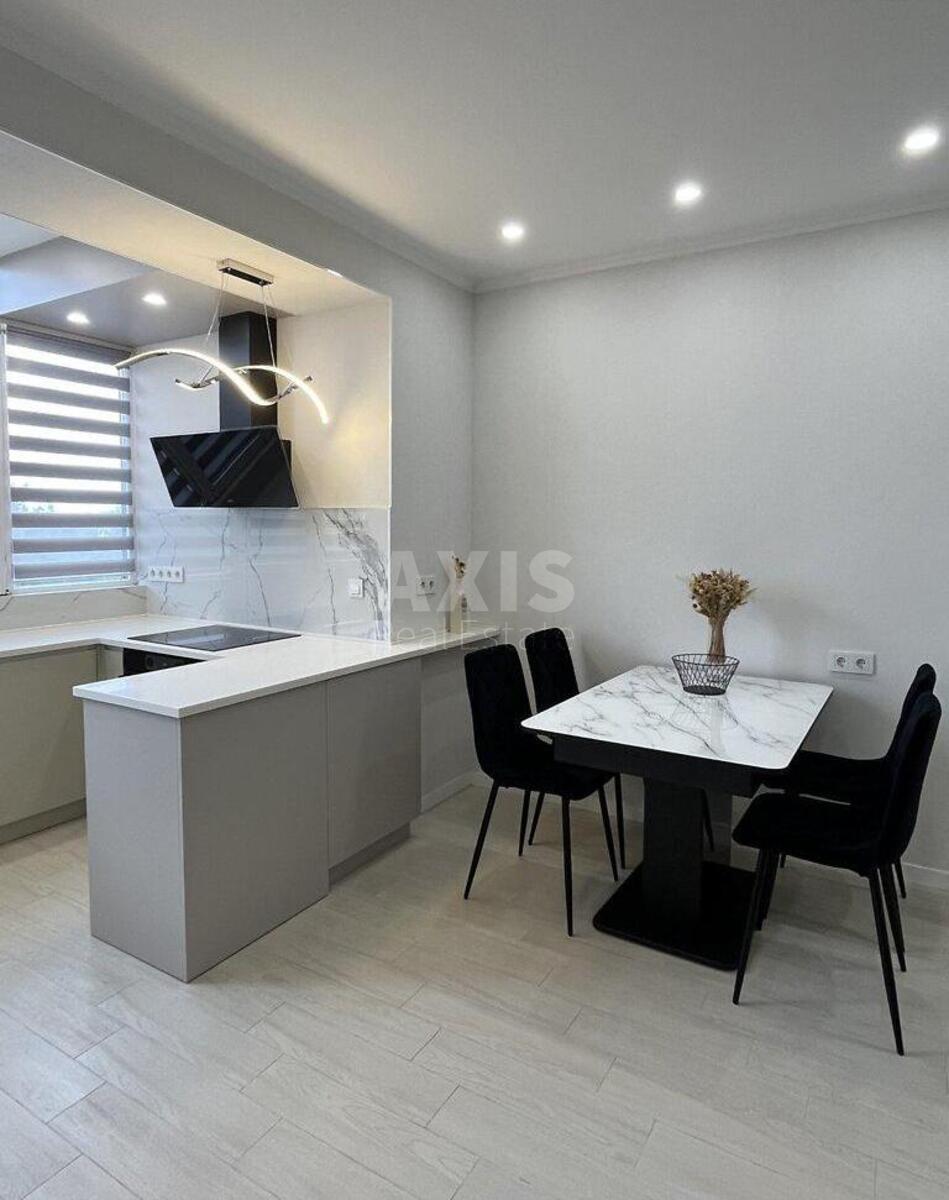 2k apartment vul. Radystiv 34В1