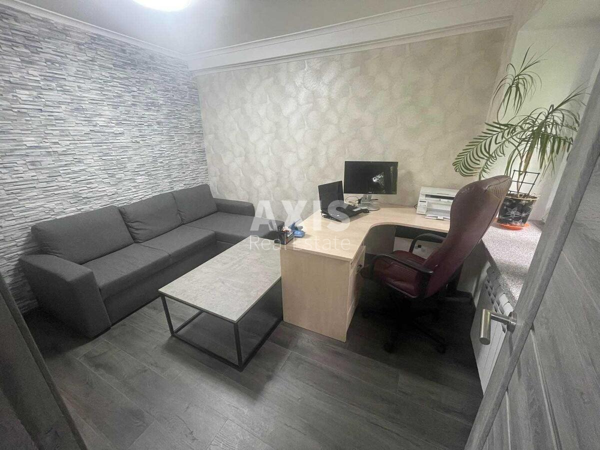 Office pr-t Povitryanykh Syl 52, 49m2603221