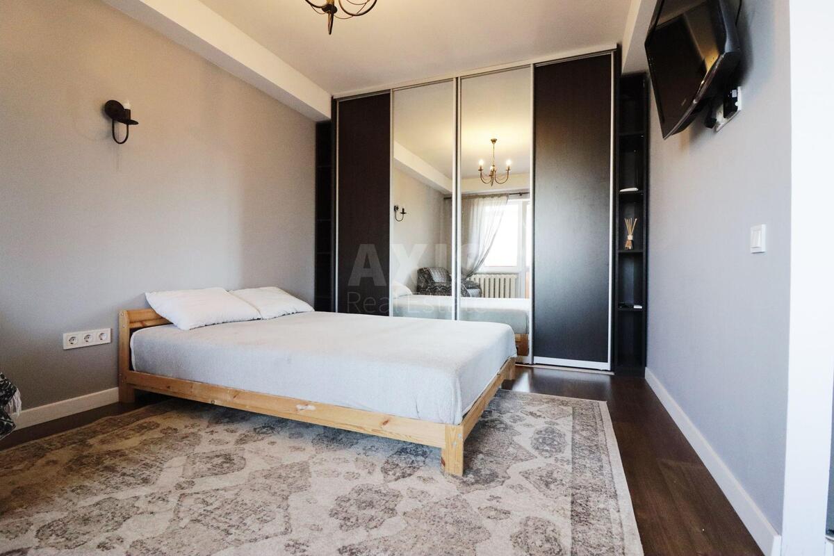1k apartment vul. Malynovs'kogo Marshala 32Б1