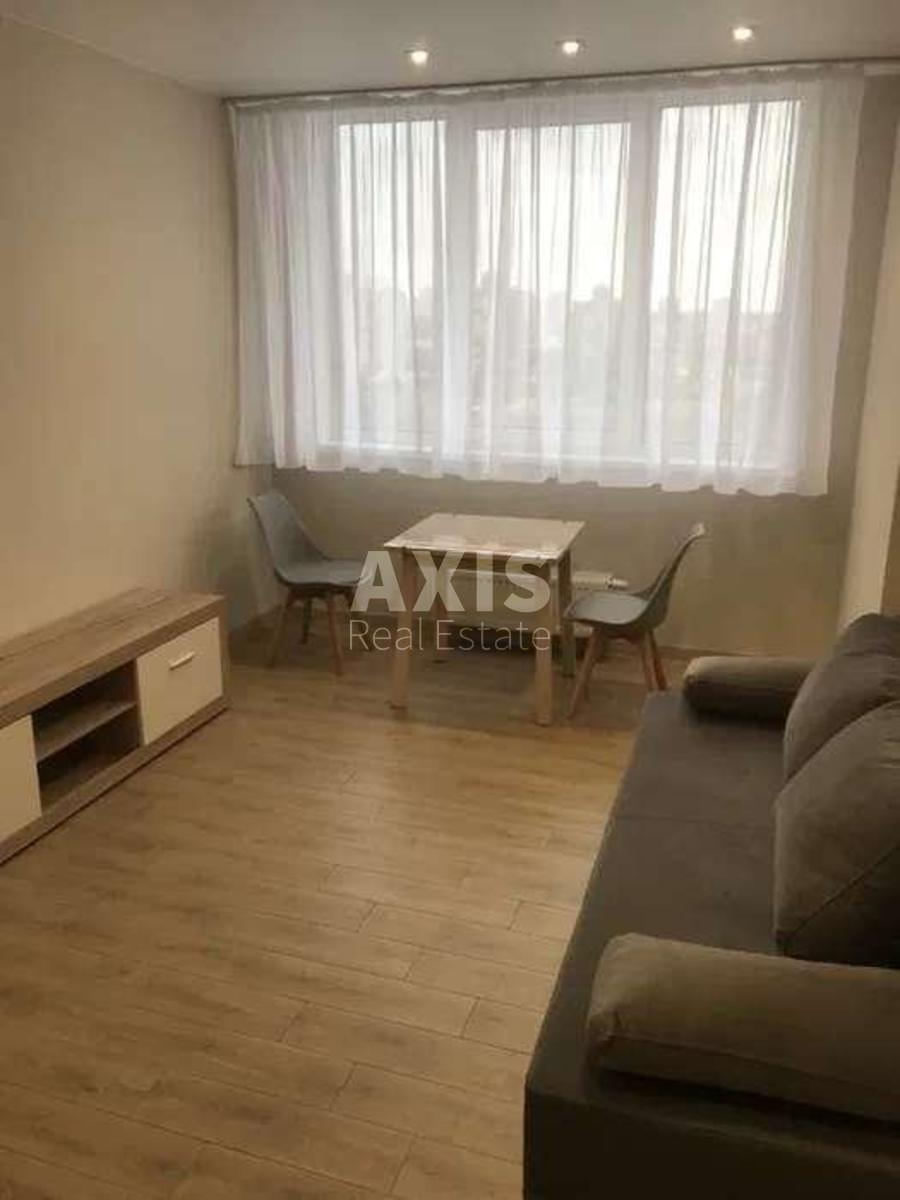 1k apartment vul. Sverstjuka Jevgena 6Д0