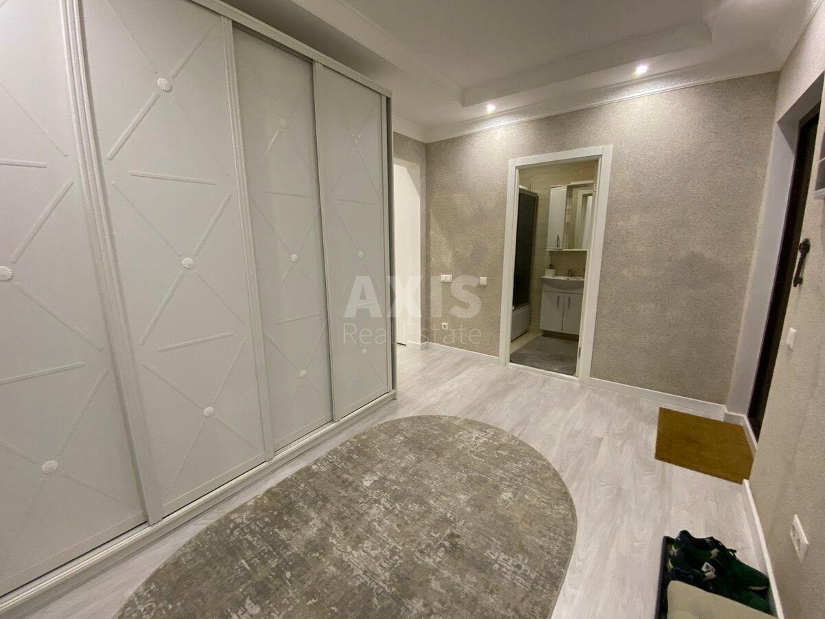 2k apartment vul. Myhajla Maksymovycha 245