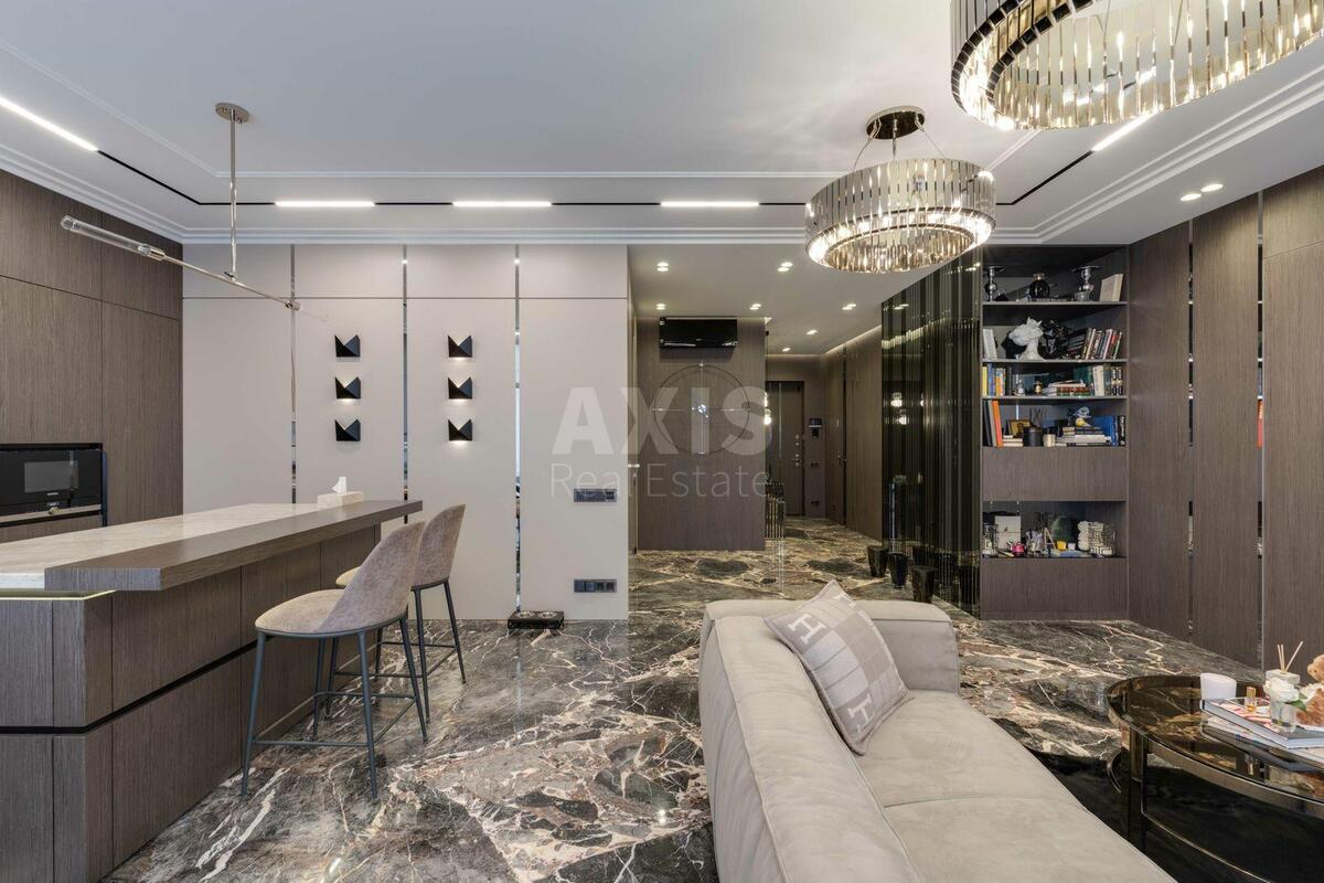 3k apartment vul. Dragomyrova Myhajla 14