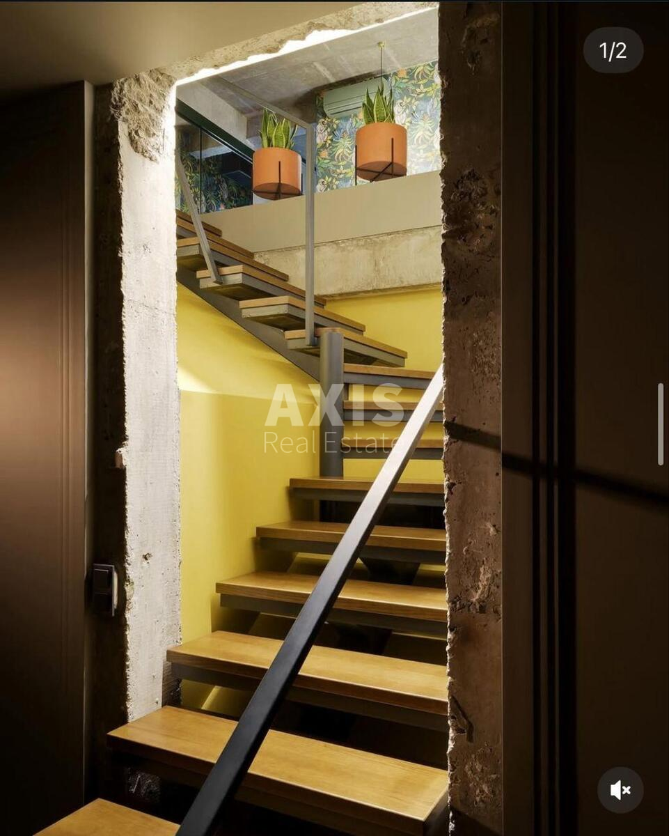 Office vul. Jevgena Konoval'cja 36, 264m21