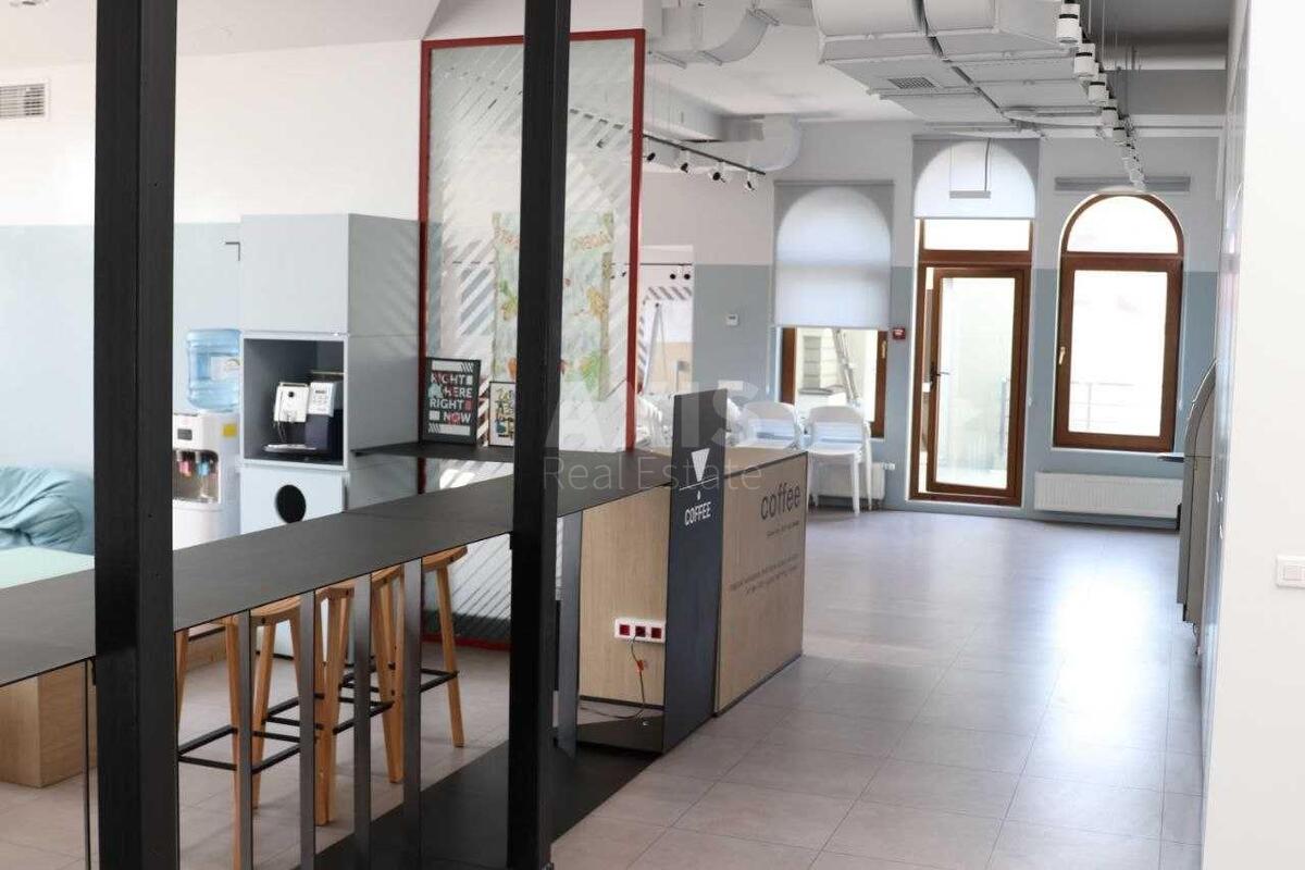 Office vul. Spas'ka 5, 531m25
