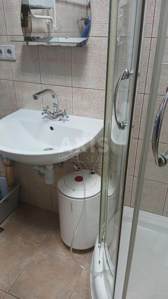 Office vul. Kudri Ivana 41, 53m2601449