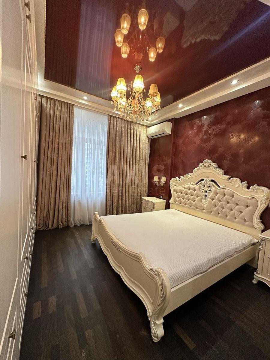2к квартира ул. Драгомирова Михаила 184