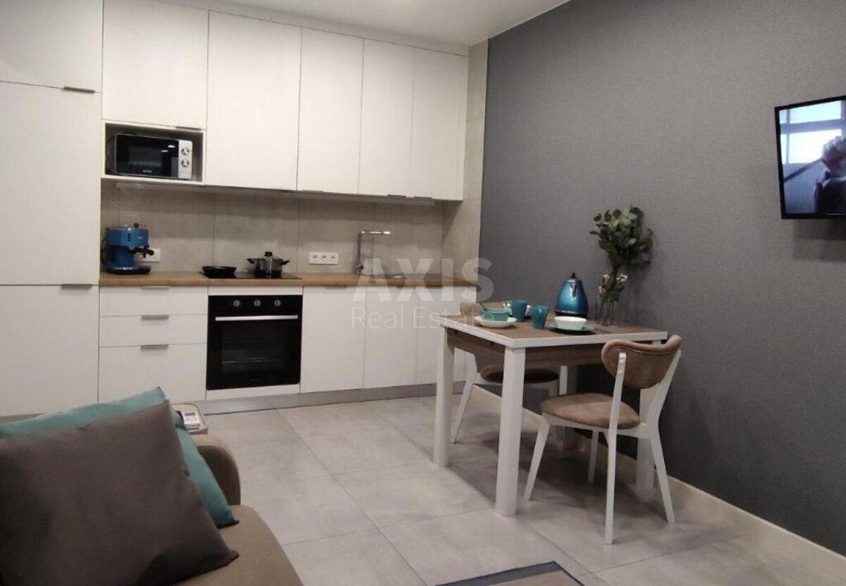 1k apartment vul. Antonovycha 10957019