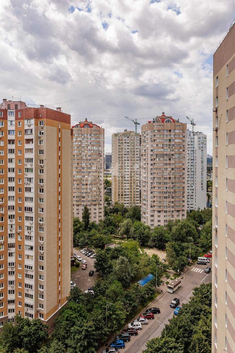 2k apartment vul. Urlivs'ka 345696911
