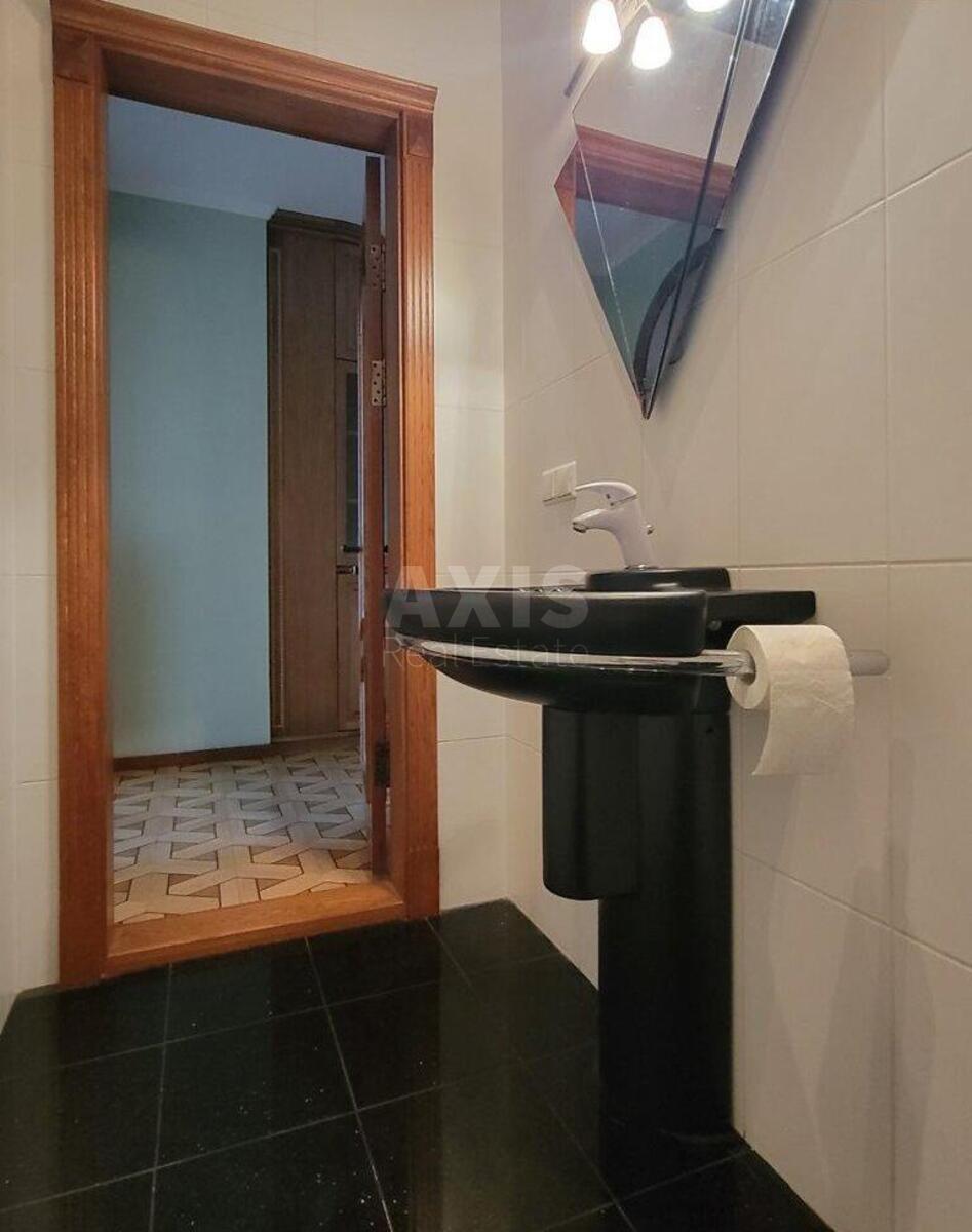 2k apartment vul. Klinichna 23/256