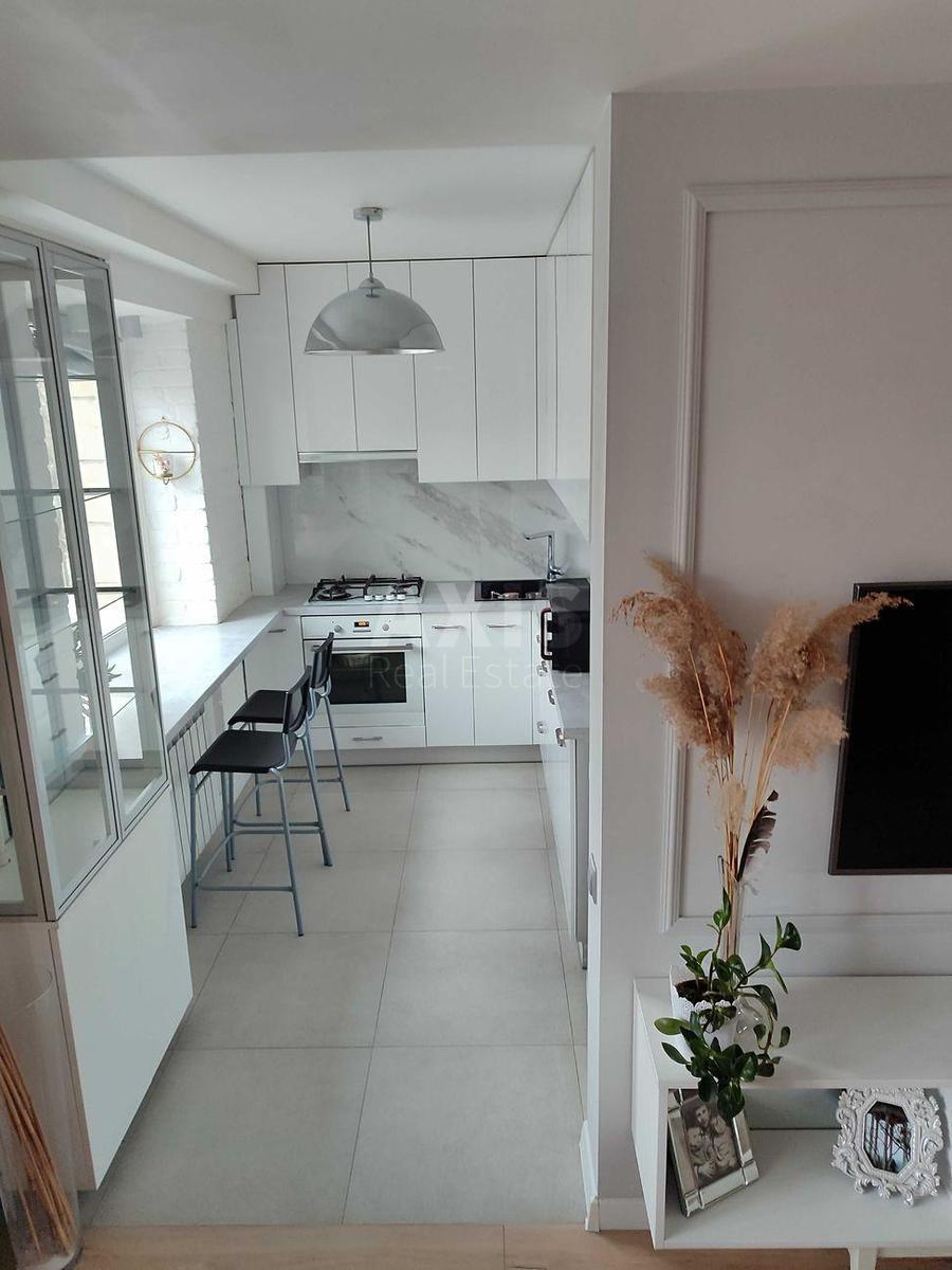3k apartment vul. Entuziastiv 5/11