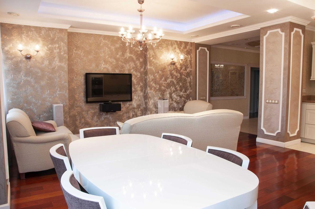 4k apartment vul. Zvirynec'ka 590