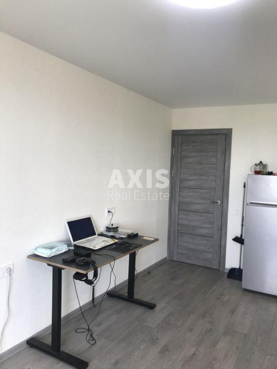 1k apartment prov. Lysogirs'kyj 202