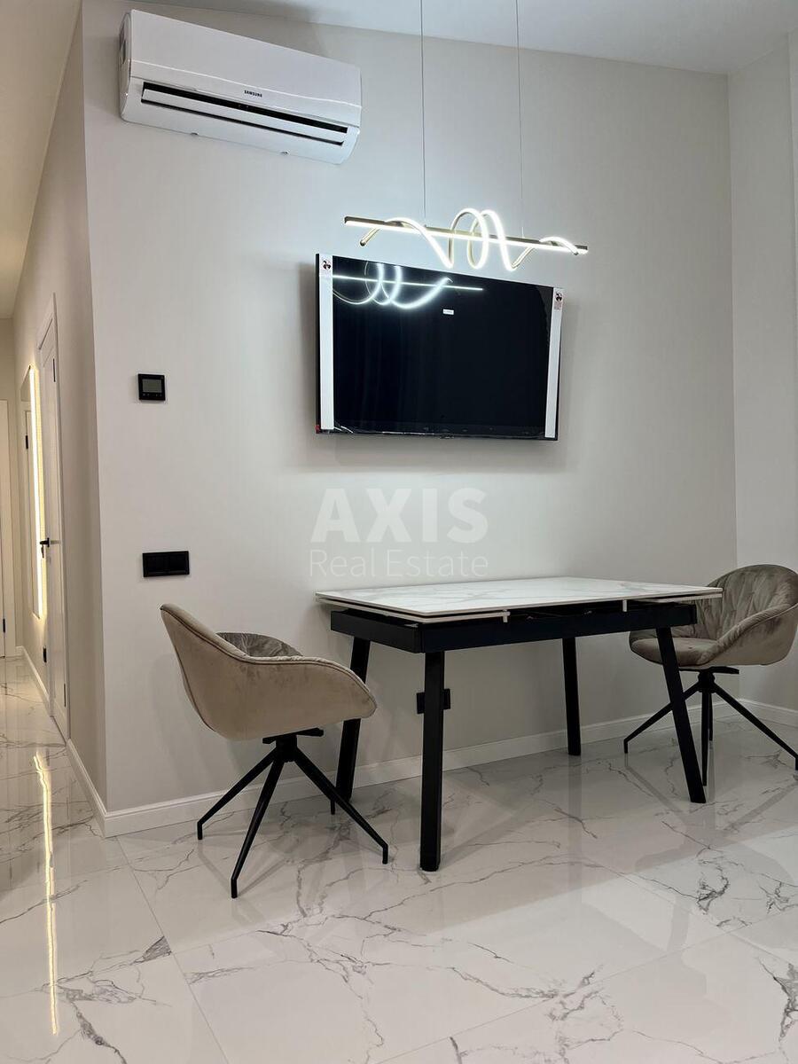 2k apartment vul. Radystiv 321