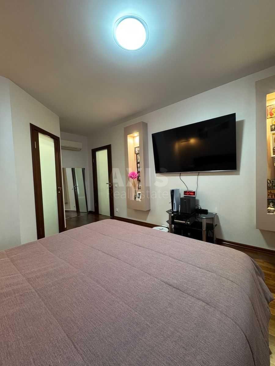 3k apartment vul. Puljuja Ivana 26